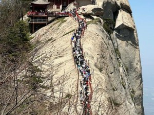 勇士山观景台：登顶壮阔景观，领略城市自然之魅力